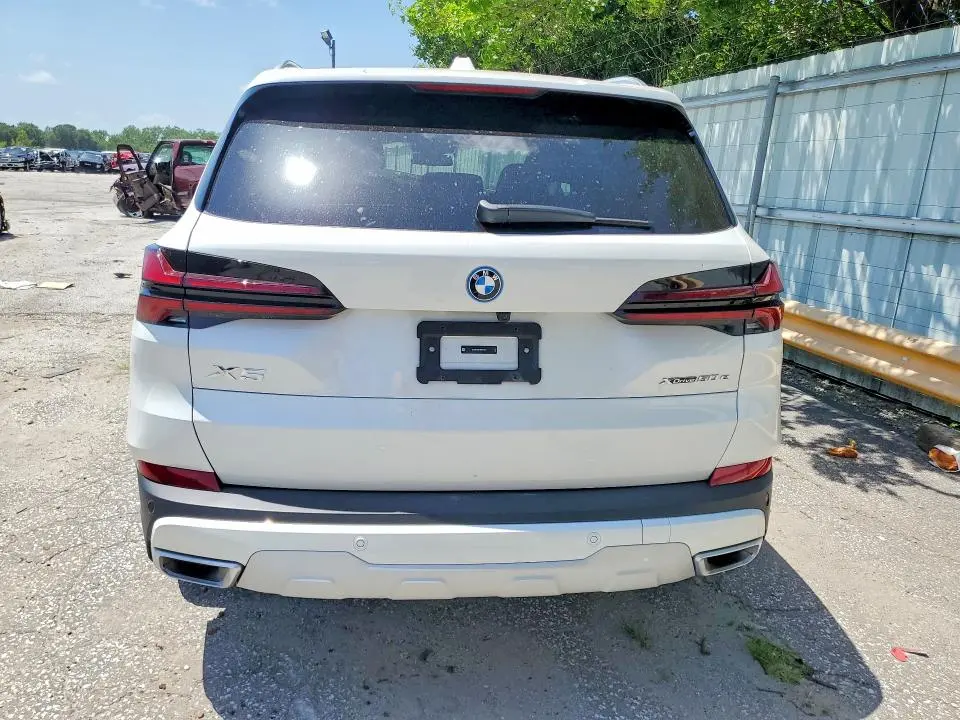 2025 BMW X5 XDRIVE50E  