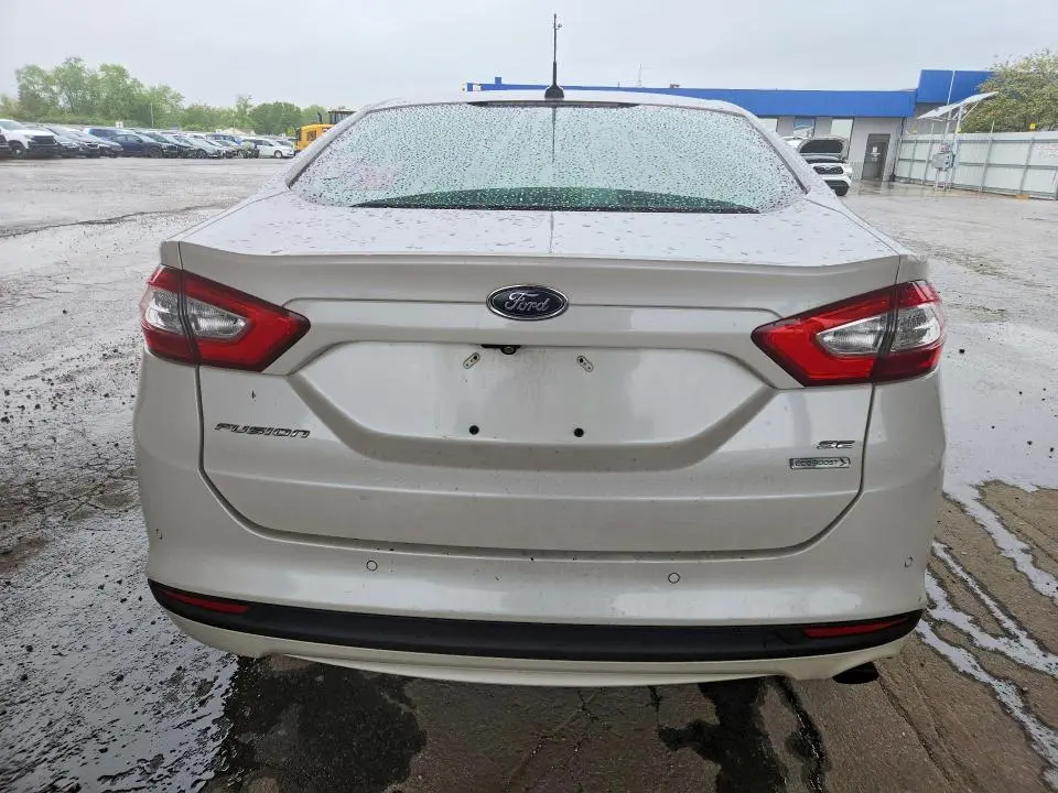 2014 FORD FUSION SE  
