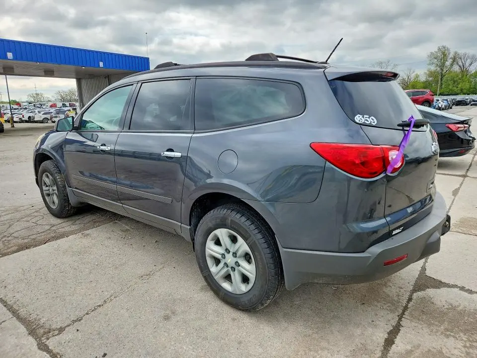 2012 CHEVROLET TRAVERSE LS  