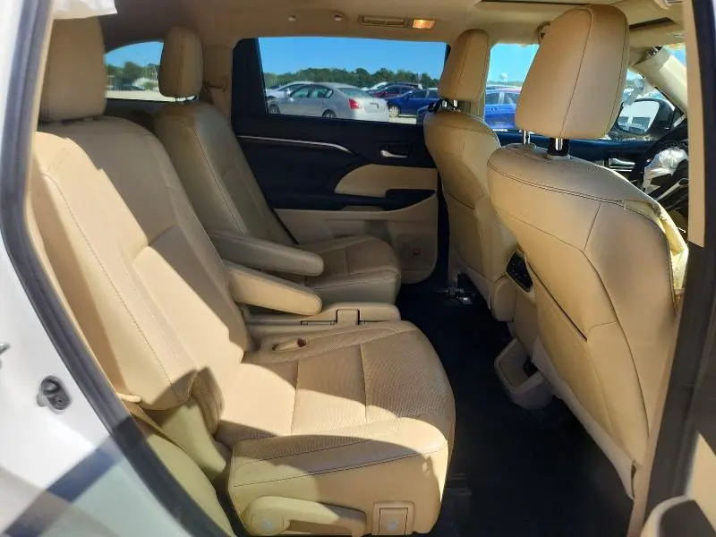 2015 TOYOTA HIGHLANDER LIMITED  