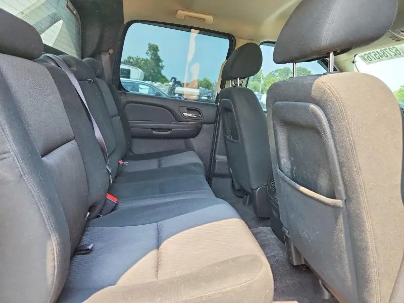 2011 CHEVROLET AVALANCHE LS  