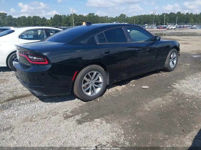 2015 DODGE CHARGER SXT