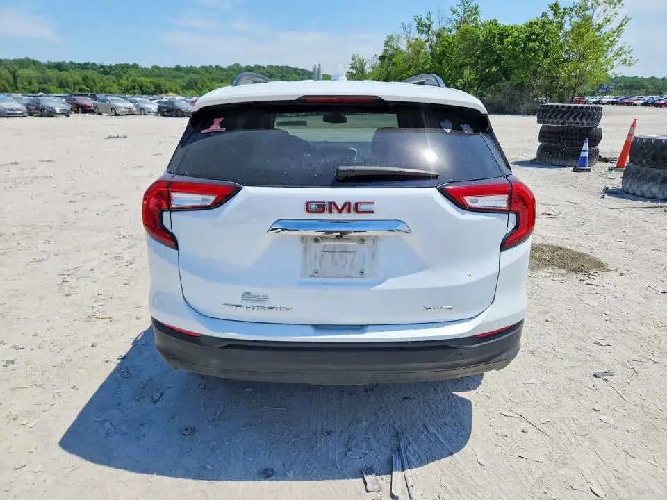 2022 GMC TERRAIN SLE  