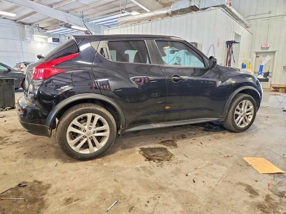 2013 NISSAN JUKE S  