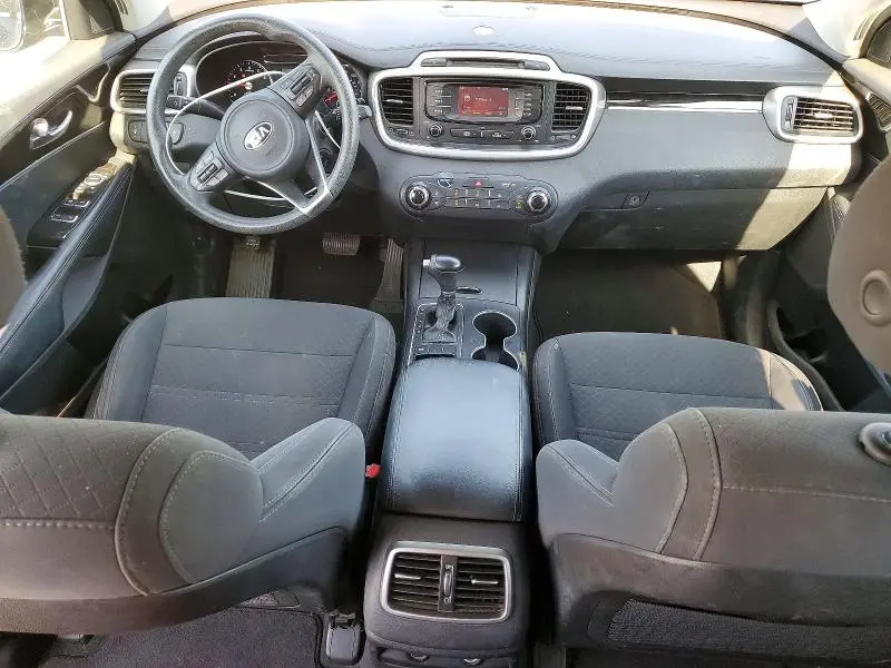 2018 KIA SORENTO LX V6  