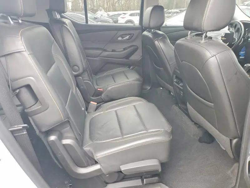 2020 CHEVROLET TRAVERSE LT  