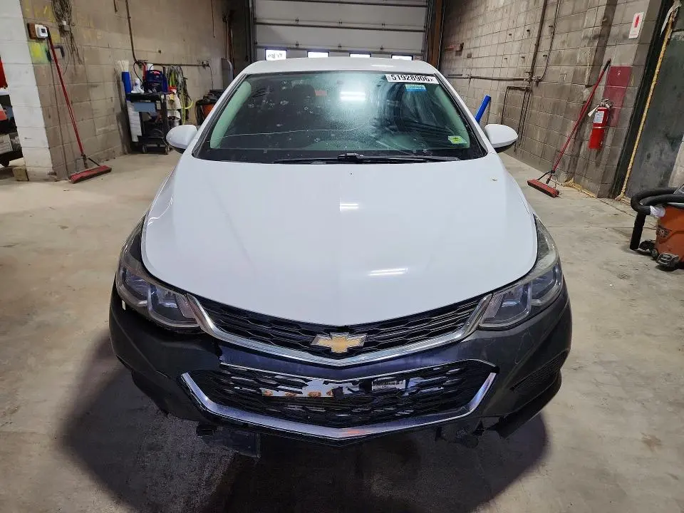 2017 CHEVROLET CRUZE 1LT   
