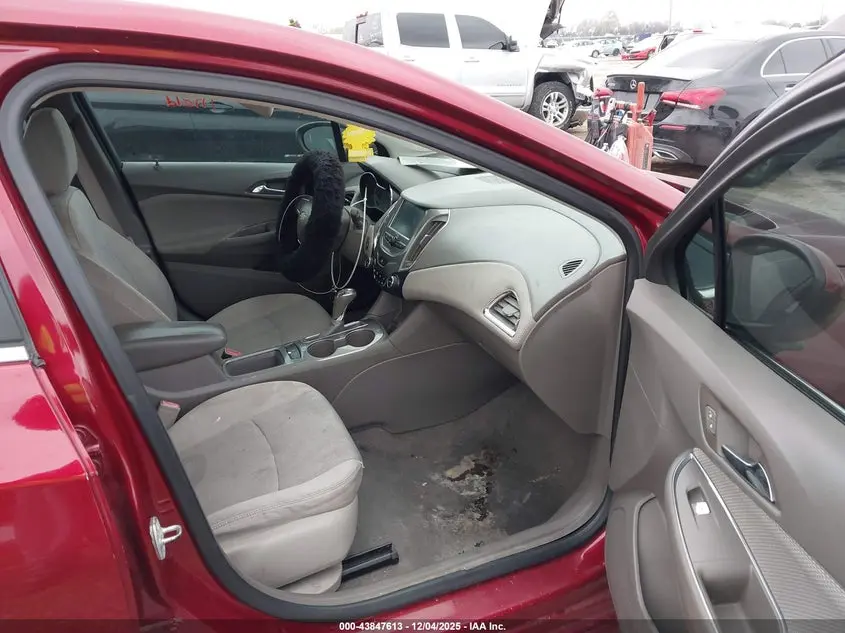 2018 CHEVROLET CRUZE LT AUTO