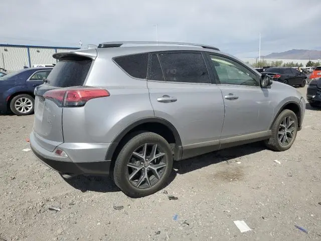 2018 TOYOTA RAV4 SE  