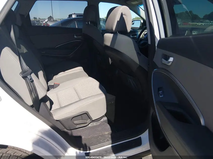 2017 HYUNDAI SANTA FE SE
