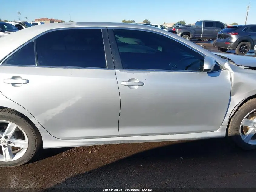 2013 TOYOTA CAMRY SE