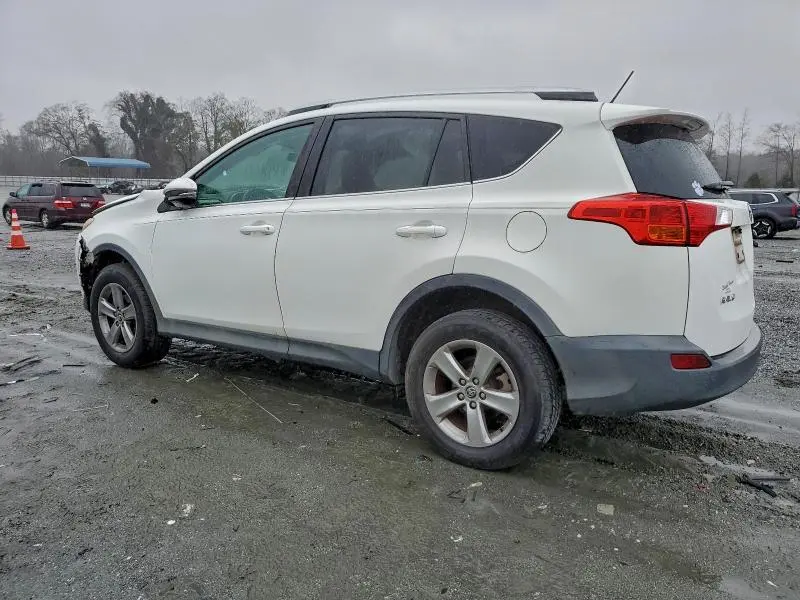 2015 TOYOTA RAV4 XLE  