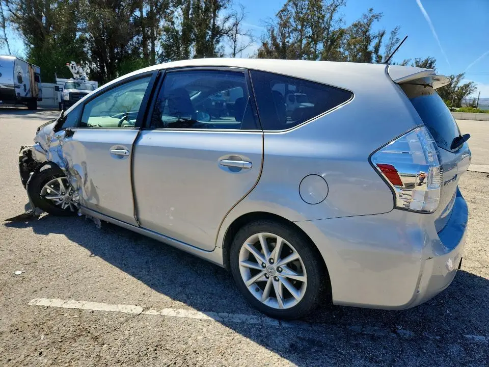2013 TOYOTA PRIUS V FIVE  