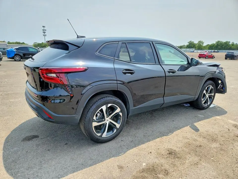 2025 CHEVROLET TRAX 1RS  
