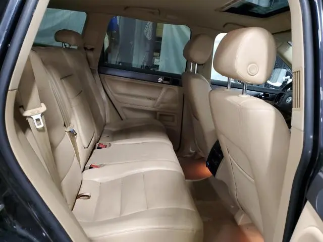 2010 VOLKSWAGEN TOUAREG TDI  