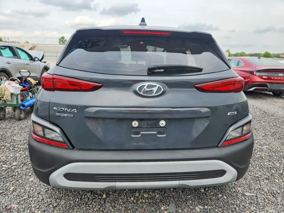 2023 HYUNDAI KONA SE  