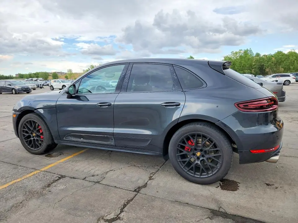 2017 PORSCHE MACAN GTS  