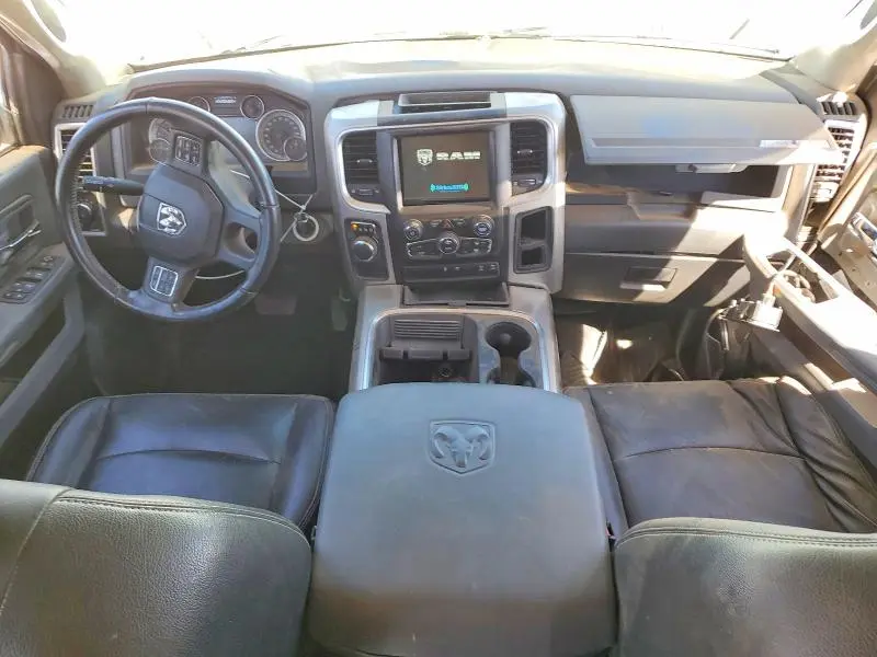 2017 RAM 1500 SLT  