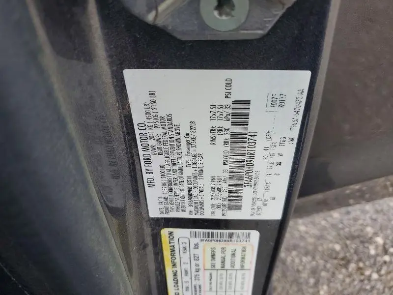 2017 FORD FUSION SE  