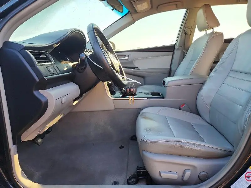 2015 TOYOTA CAMRY XLE  