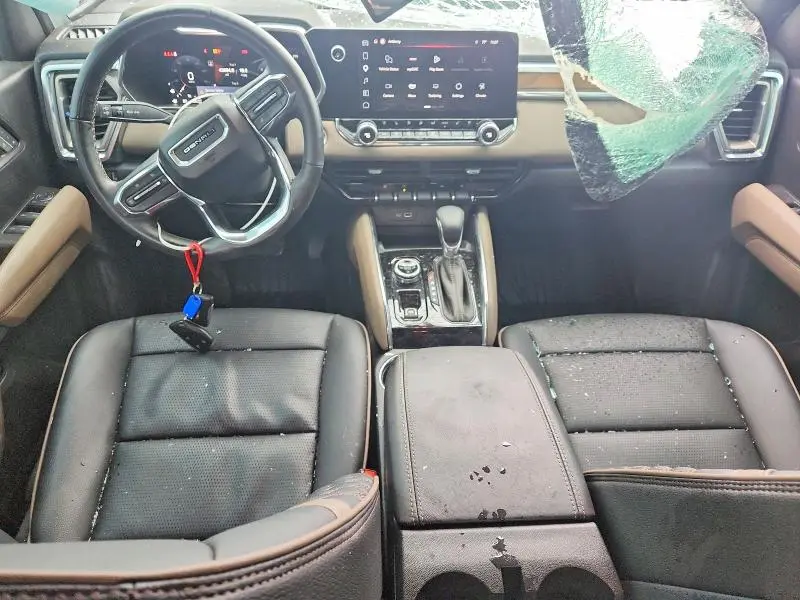 2025 GMC CANYON DENALI  