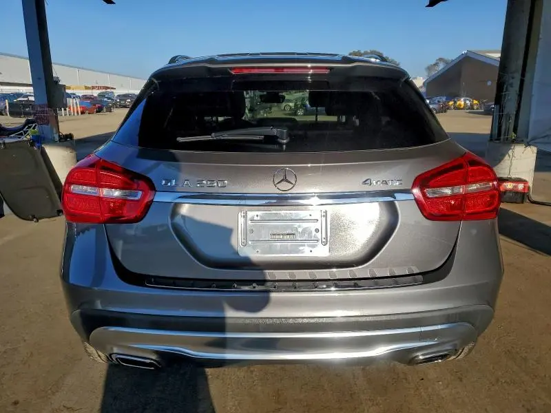 2015 MERCEDES-BENZ GLA 250 4MATIC  