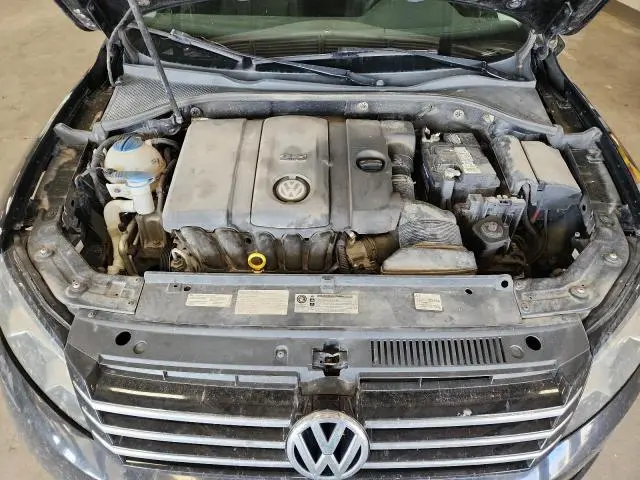 2013 VOLKSWAGEN PASSAT S  