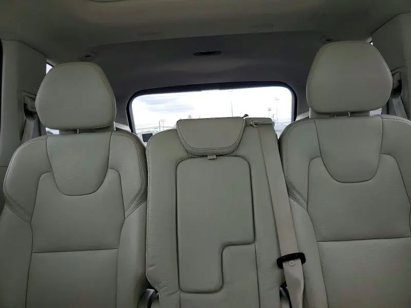 2019 VOLVO XC90 T6 MOMENTUM  