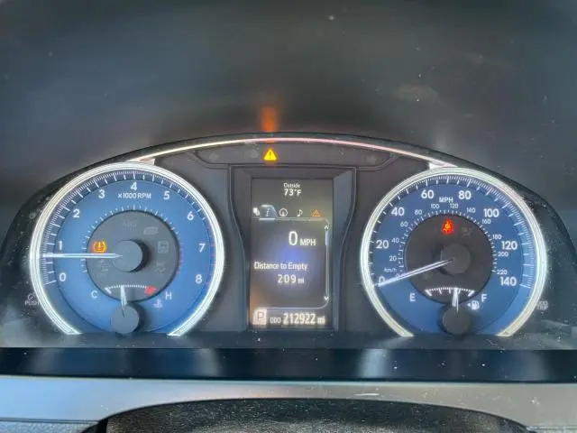 2017 TOYOTA CAMRY LE  