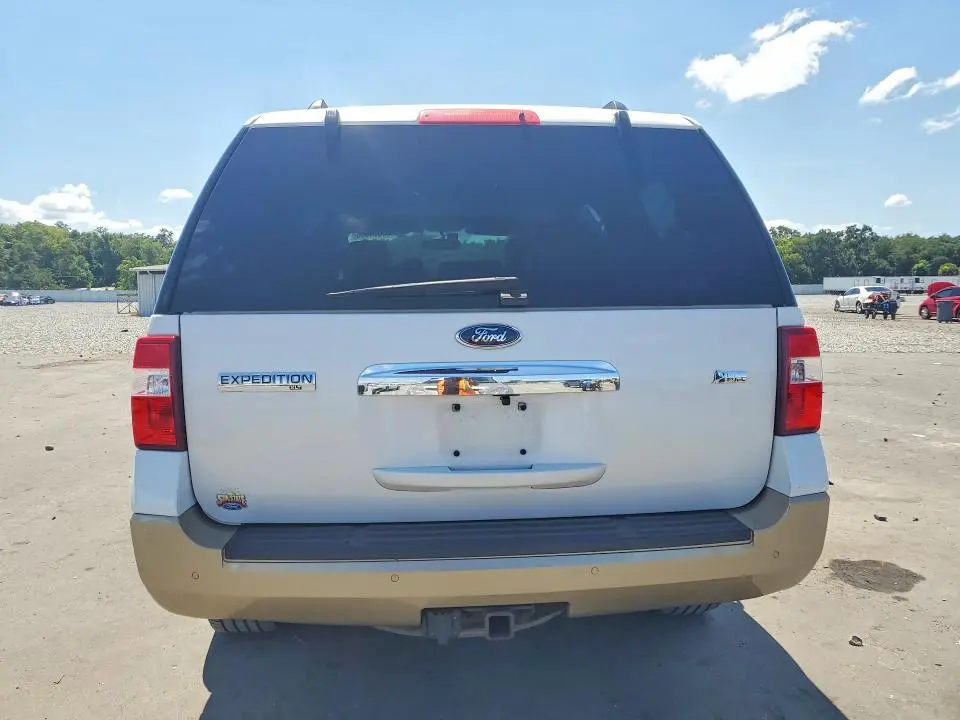 2011 FORD EXPEDITION XLT  