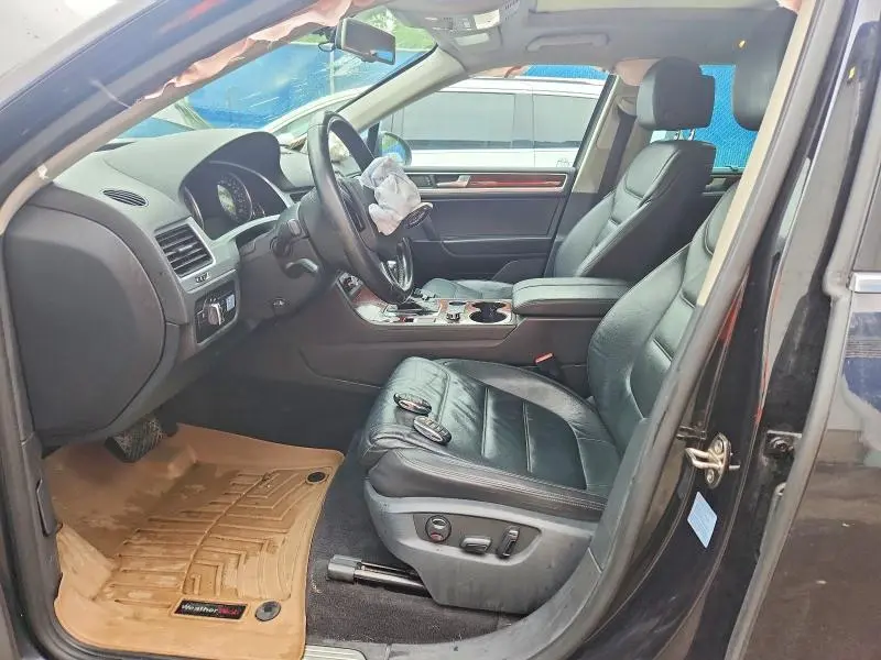 2014 VOLKSWAGEN TOUAREG V6 TDI  
