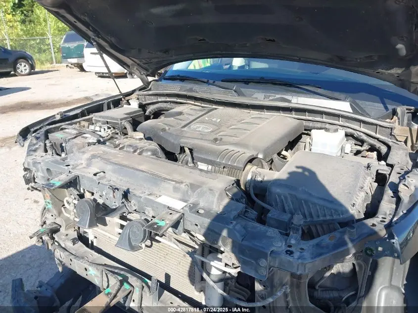 2019 INFINITI QX80 LUXE