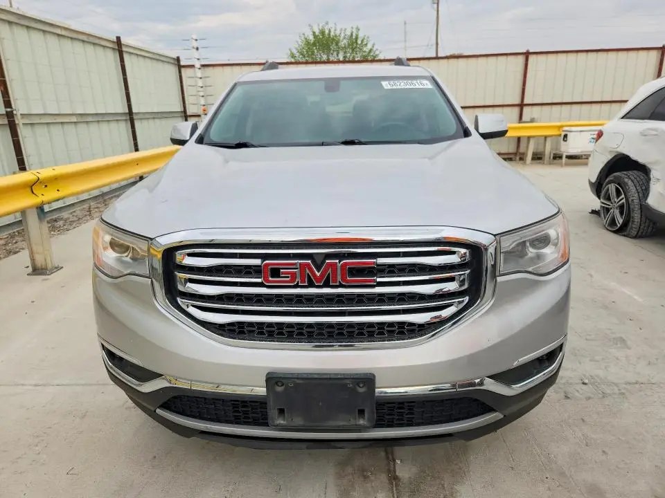 2017 GMC ACADIA SLE  