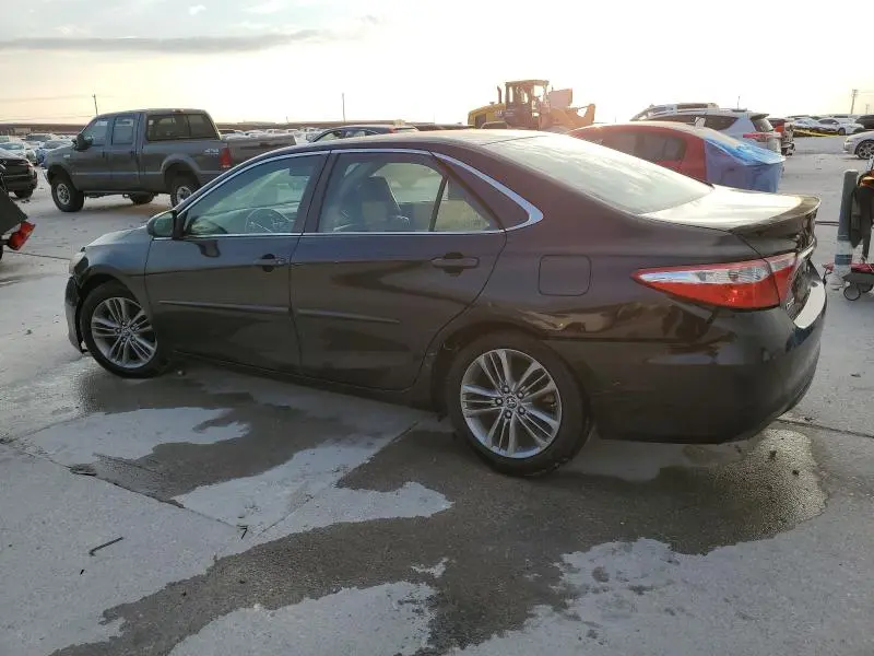 2015 TOYOTA CAMRY LE  