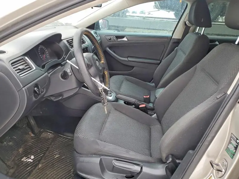 2013 VOLKSWAGEN JETTA BASE  