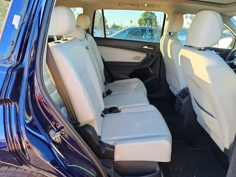 2021 VOLKSWAGEN TIGUAN SE  