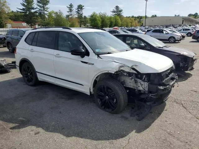 2022 VOLKSWAGEN TIGUAN SE R-LINE BLACK