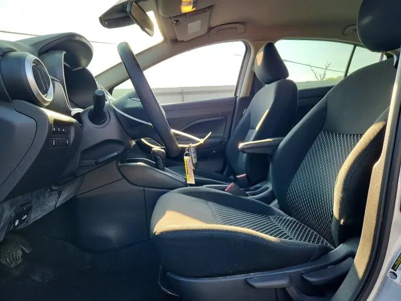 2021 NISSAN VERSA S  