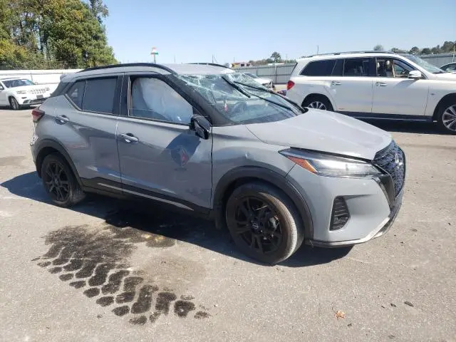 2024 NISSAN KICKS SR  