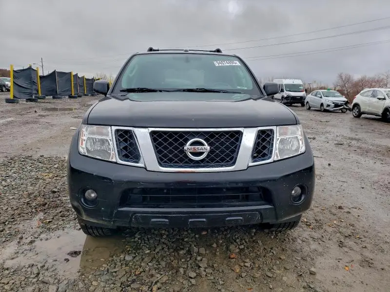 2010 NISSAN PATHFINDER S  