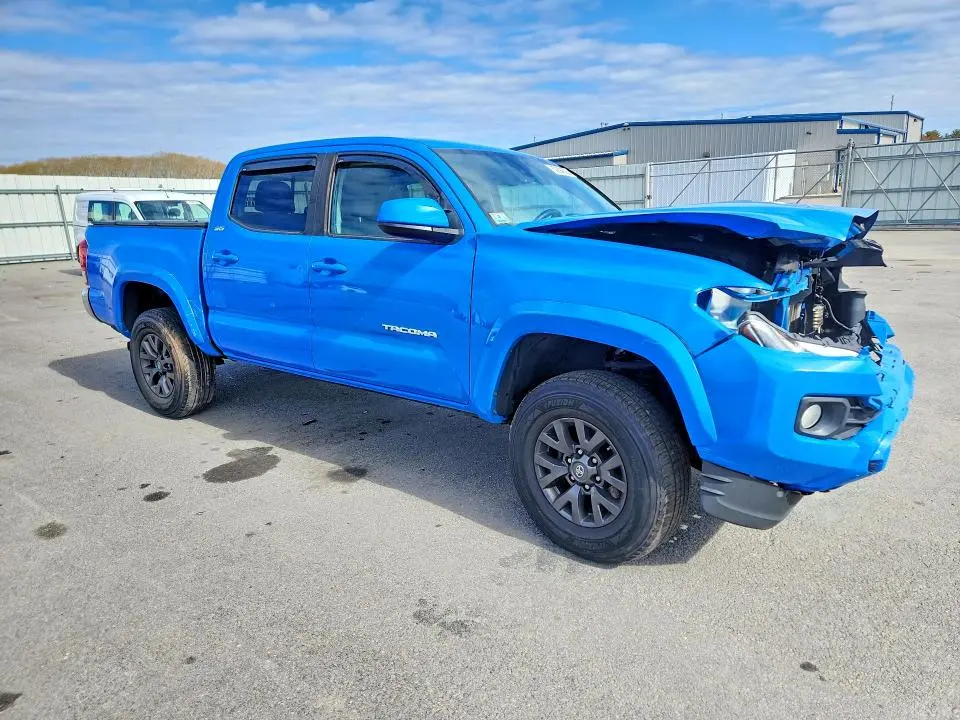 2020 TOYOTA TACOMA SR5 V6  