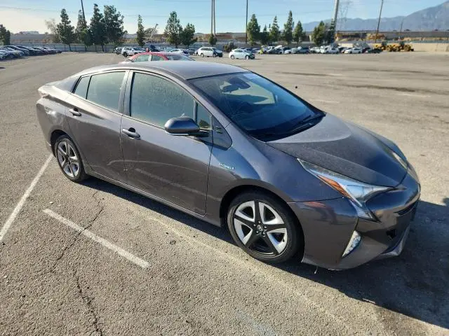 2016 TOYOTA PRIUS   