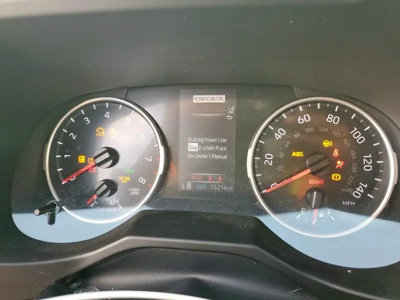 2019 TOYOTA RAV4 XLE  