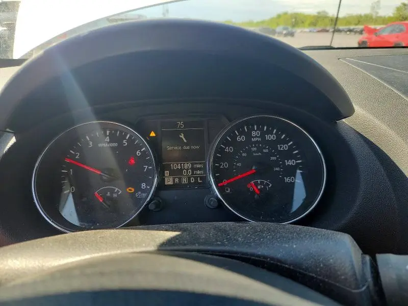 2011 NISSAN ROGUE S  