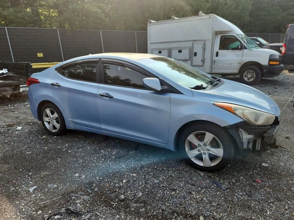 2012 HYUNDAI ELANTRA GLS  