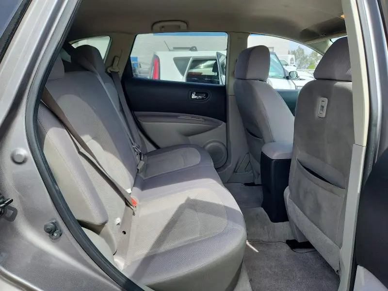 2012 NISSAN ROGUE S  