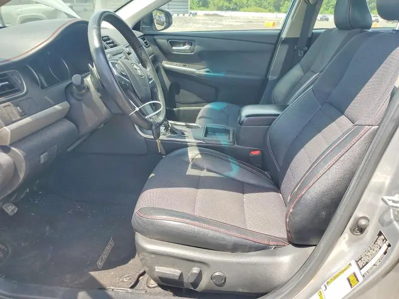 2017 TOYOTA CAMRY SE  