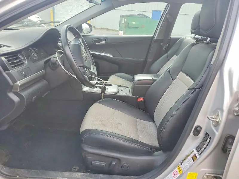 2014 TOYOTA CAMRY SE  