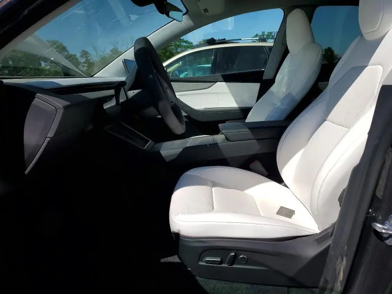 2026 TESLA MODEL Y   