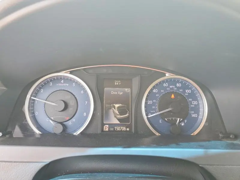 2016 TOYOTA CAMRY LE  